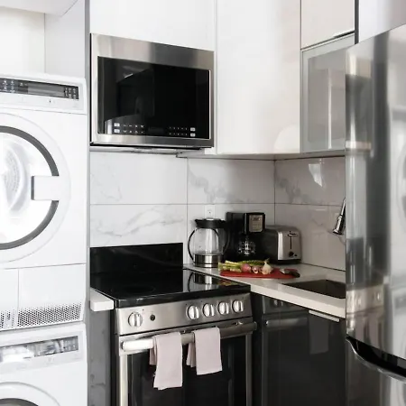 Apartment 241 East New York