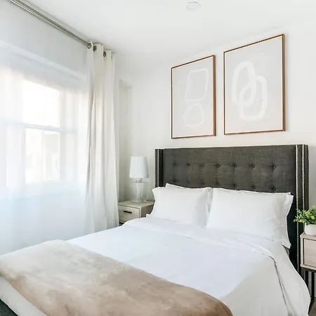 809 Midtown * New York