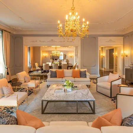Hotel The Plaza, A Fairmont 5*