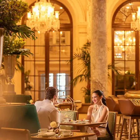 Hotel The Plaza, A Fairmont