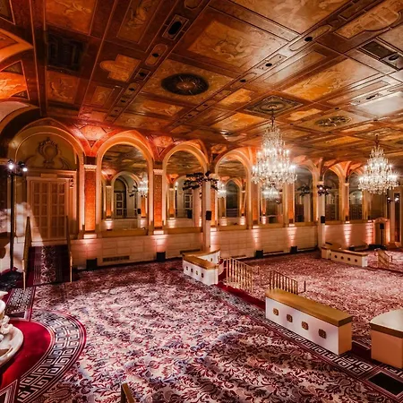 Hotel The Plaza, A Fairmont