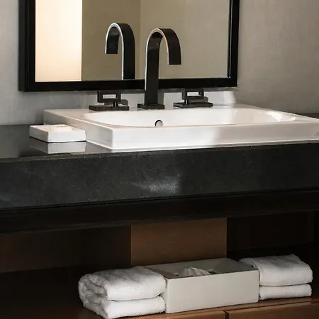 The Dominick Hotel 5*