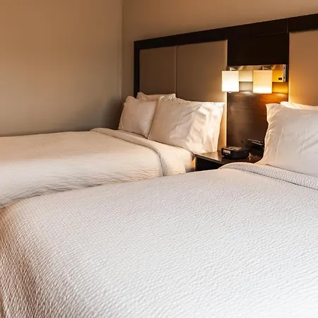Express Maspeth By Ihg Hotel New York