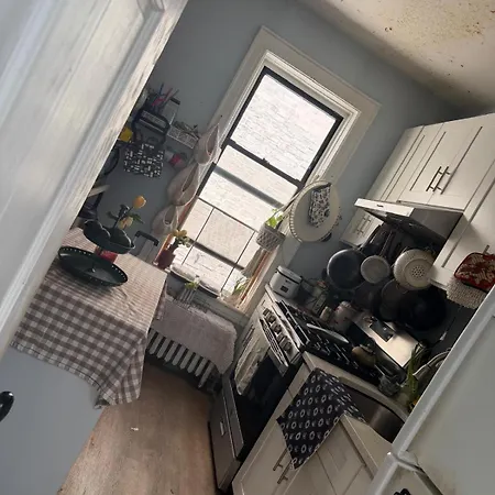 Cozy In Queens-direct Subway To Nyc Bed & Breakfast