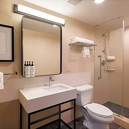 Voco Times Square South By Ihg Hotel 4*