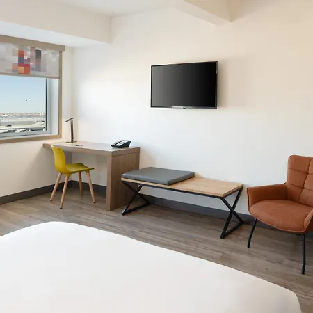 Hotel Aloft By Marriott Laguardia Airport