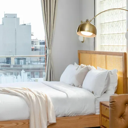 The Modernist Hotel 2*