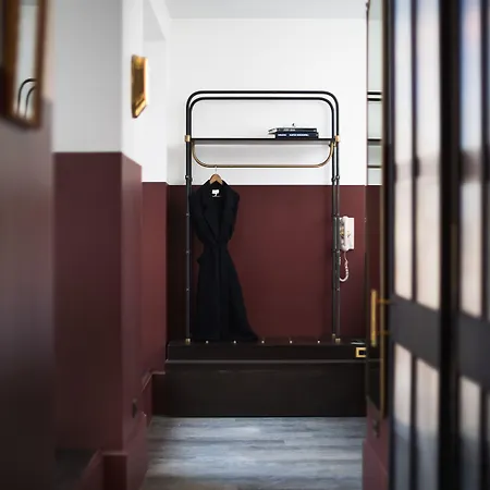 Hotel Civilian 4*