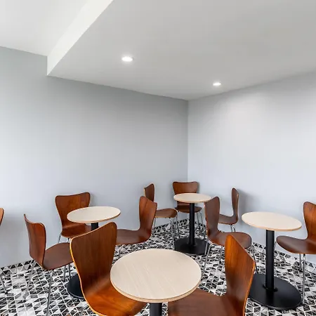 Days By Wyndham Chinatown Hotel New York