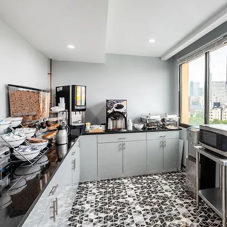 Hotel Days By Wyndham Chinatown 3*