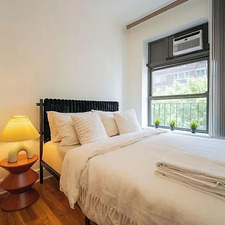 Lamartine Chelsea Hostel