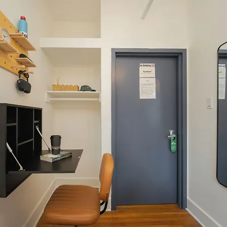 Lamartine Chelsea Hostel New York