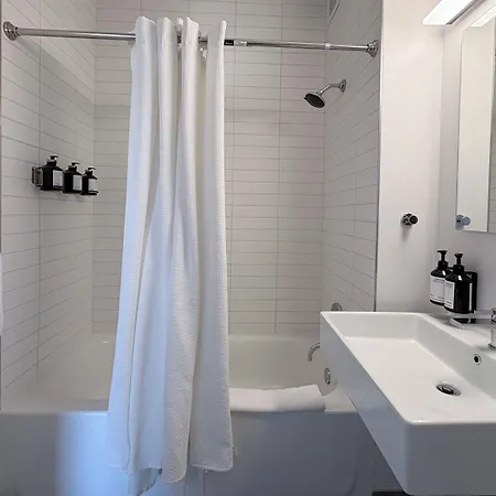 Court Square Long Island , Belvilla District 6 Formerly Sonder 4* New York