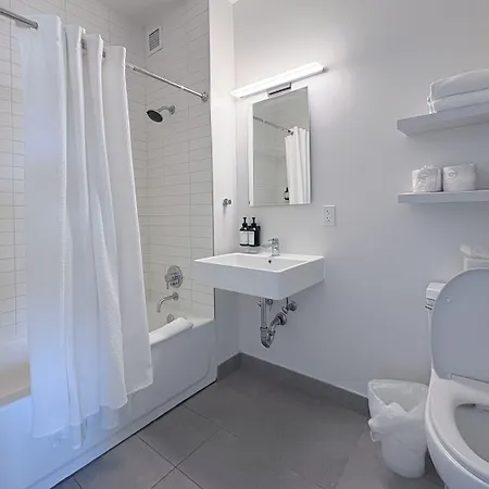Hotel Court Square Long Island , Belvilla District 6 Formerly Sonder 4*