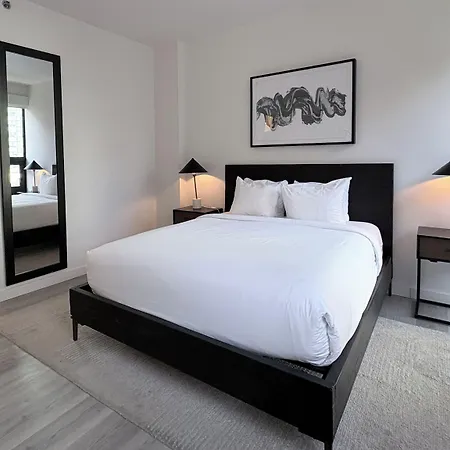 Hotel Court Square Long Island , Belvilla District 6 Formerly Sonder