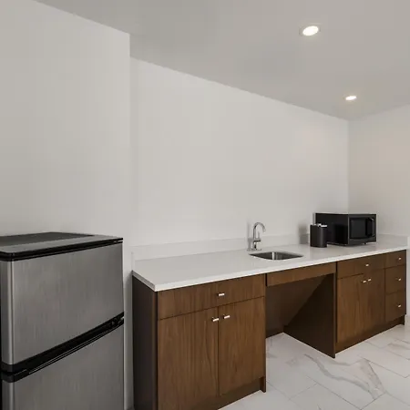 Western Premier Empire State 3*