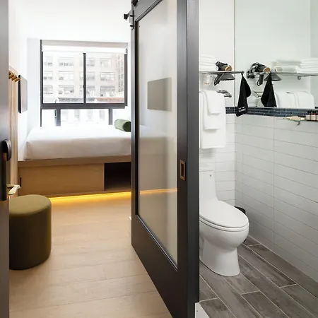Little Charlie Hotel 4*