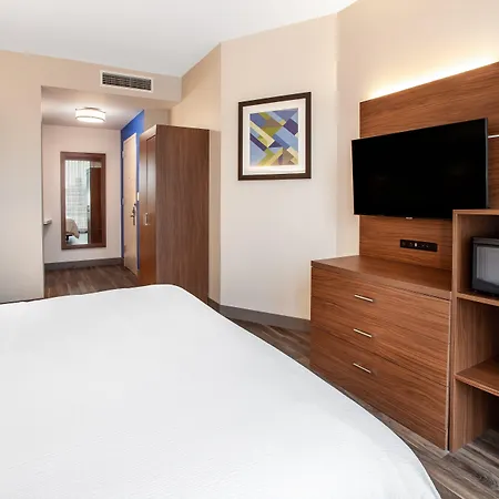 Express - Nyc Brooklyn - Sunset Park By Ihg