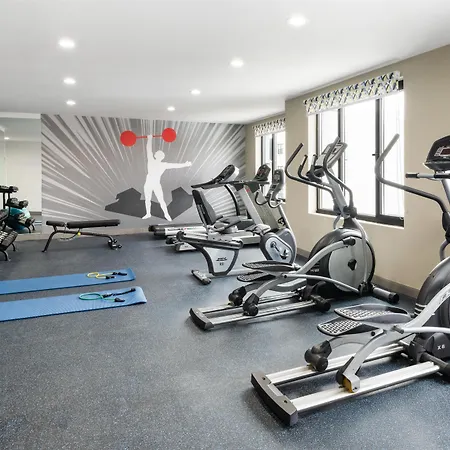 Glo Western Bronx Nyc Hotel 3*