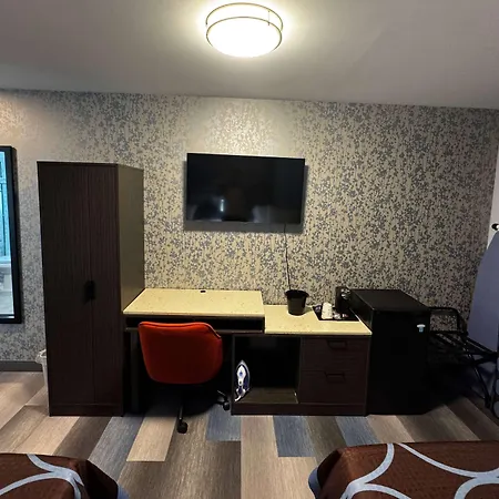 Super 8 By Wyndham Brooklyn Fulton Street Broadway Junction 2* New York