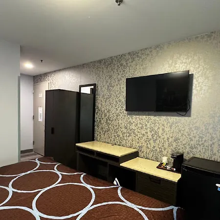 Super 8 By Wyndham Brooklyn Fulton Street Broadway Junction 2*