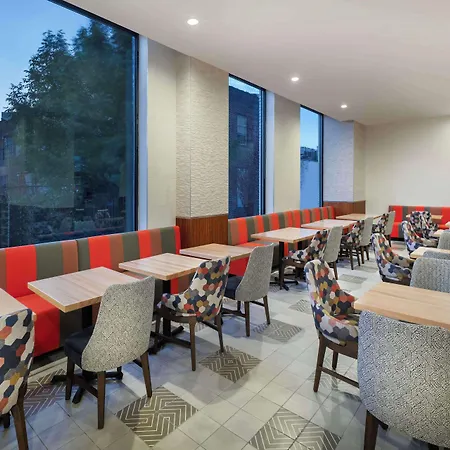 Hotel Doubletree By Hilton Long Island City, Ny