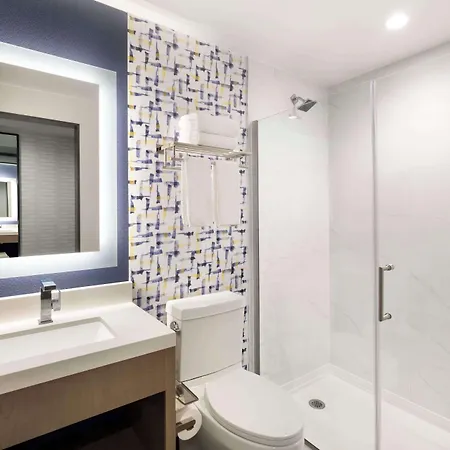 Hotel Doubletree By Hilton Long Island City, Ny