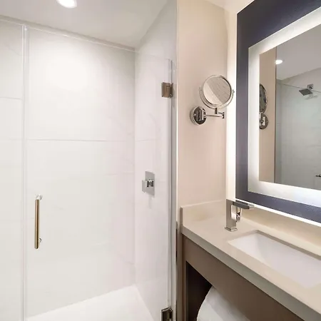 Hotel Doubletree By Hilton Long Island City, Ny 3*