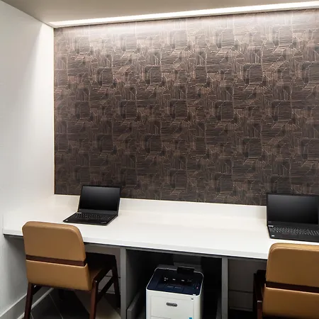 Hyatt Place Chelsea 4*