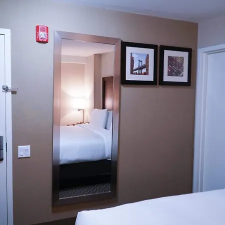 Hotel Mint Jfk Airport