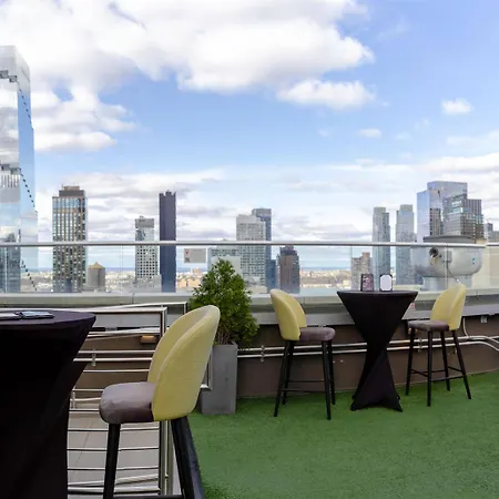 Doubletree By Hilton Times Square South