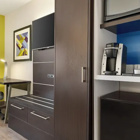Express - Jamaica - Jfk Airtrain - Nyc By Ihg Hotel New York