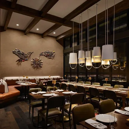 Hotel Renaissance Chelsea New York