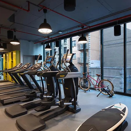 Moxy Nyc Downtown Hotel New York