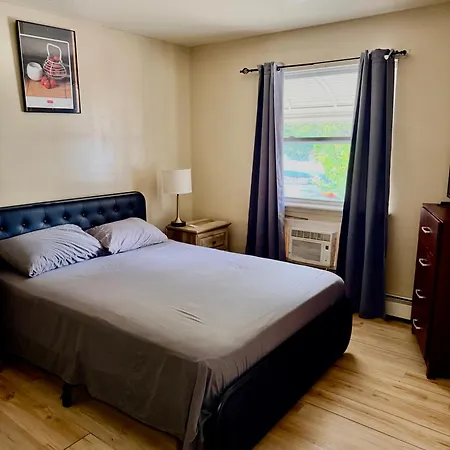 Large 3-bedrooms/2-bath Apt, One Block To Train New York