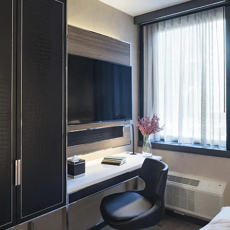 Aliz Times Square 4*