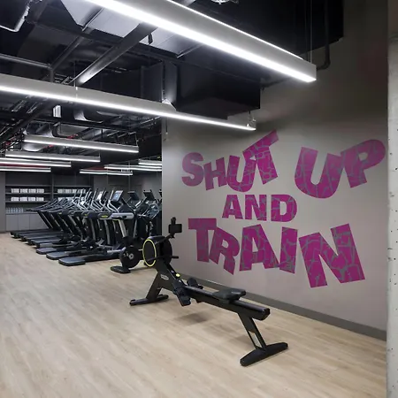 Moxy Nyc Chelsea Hotel 3*