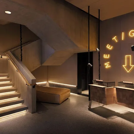 Moxy Nyc Chelsea New York