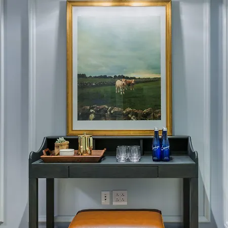 Merrion Row And Public House 4* New York