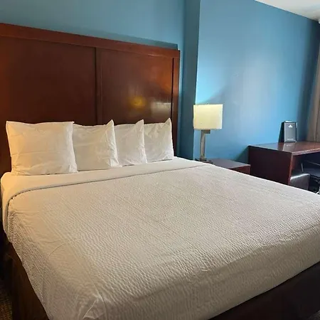 Days By Wyndham Brooklyn Marine Park New York