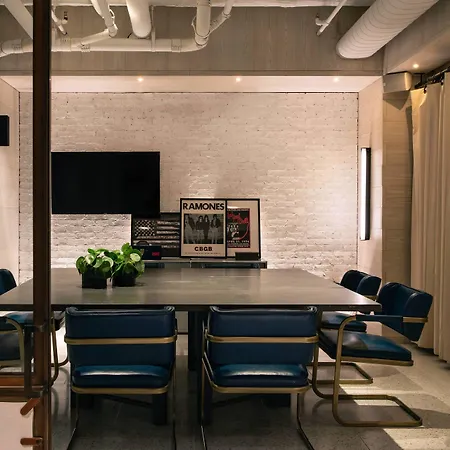 Hotel Moxy Nyc Times Square New York