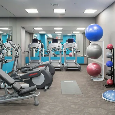 Fairfield & By Marriott Queens/fresh Meadows 3*