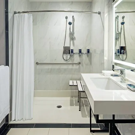 Four Points By Sheraton Manhattan Midtown West 4*
