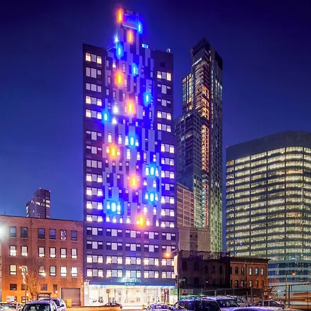 Hotel Aloft By Marriott Long Island City-Manhattan View