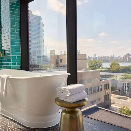 Arlo Williamsburg Hotel 5*