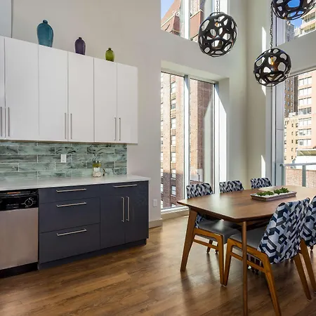 The Bernic City,tapestry Collection By Hilton Hotel New York
