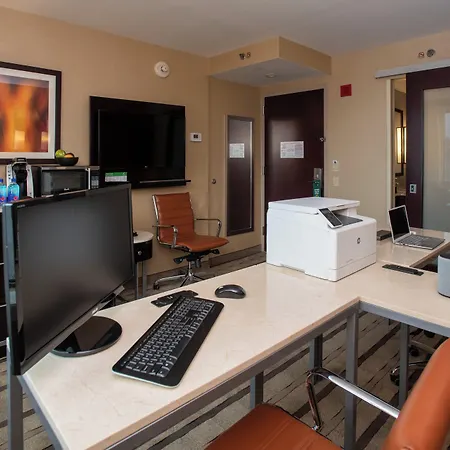 - Times Square By Ihg Hotel New York