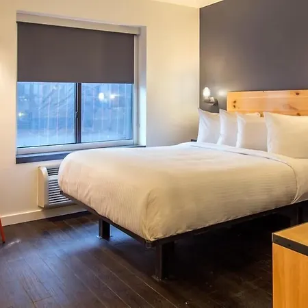 Bklyn House Brooklyn Hotel