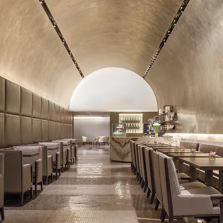 The Knickerbocker Hotel 5*