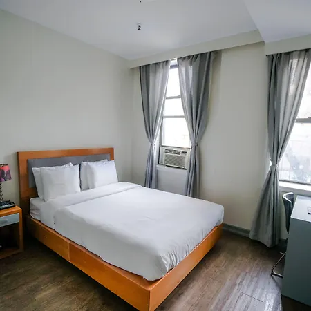 Midtown West Hotel